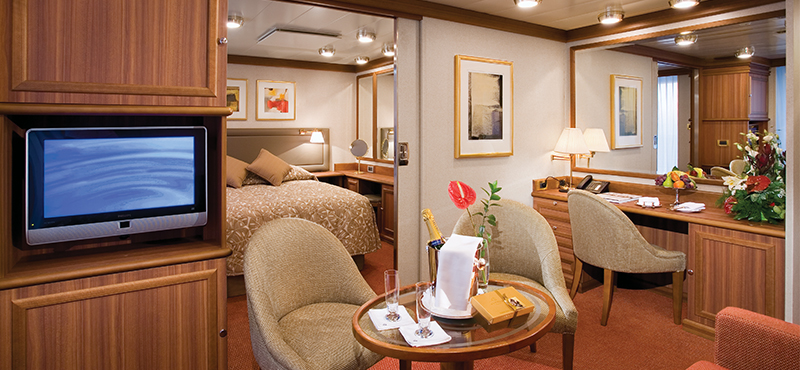 suite-silver-explorer-silversea-cruises-luxury-cruise-holidays