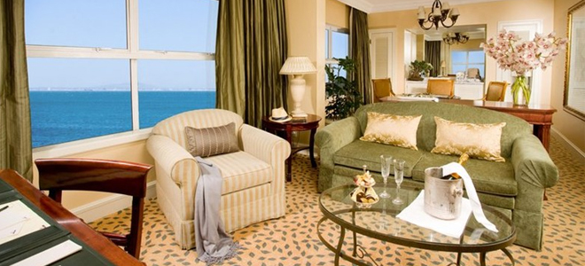 Table-Bay-South-Africa-Executive-Suite-with-Sea-View