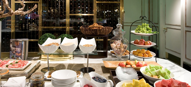 The Breakfast Table at Boxwood - London West Hollywood - Luxury Los Angeles Holidays