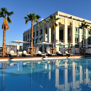 Tivoli Victoria - portugal honeymoon packages - pool 2