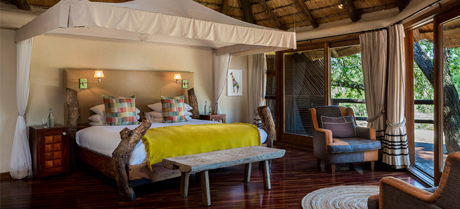 Ulusaba-Lodge-River-Rooms-Bed