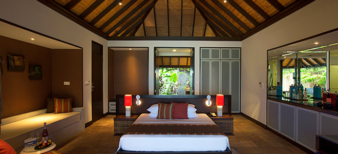 Velassaru Maldives - Beach Villa - Bed