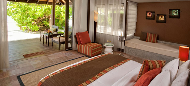 Velassaru Maldives - Beach Villa - Bedroom