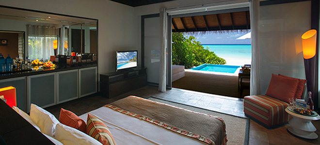 Velassaru Maldives - Beach Villa with Pool - Bedroom