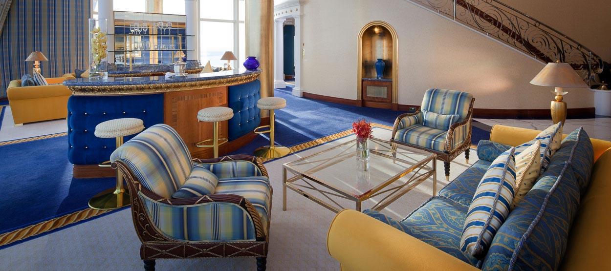 burj-al-arab-club-one-bedroom-suite-living-spa