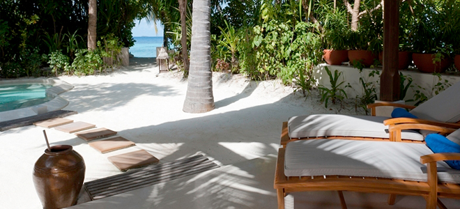 conrad maldives - deluxe beach villa terrace