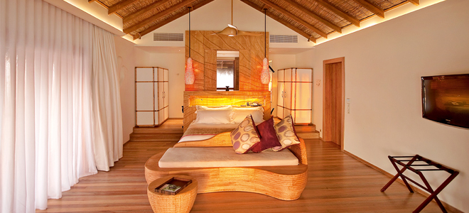 constance moofushi maldives - water villa bedroom 1