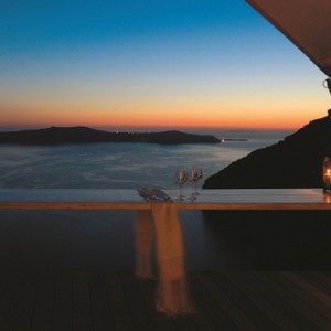 dining 3 - sun Rocks Hotel Santorini - luxury santorini holiday packages