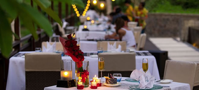 dinner-swept-away-samaya-ubud