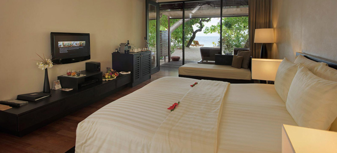 kurumba maldives - Family Beach villa Bed