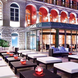 luxury holidays croatia- Hilton Imperial Dubrovnik - outdoor lounge