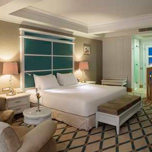 luxury holidays turkey - Hilton Dalaman Sarigerme - suite