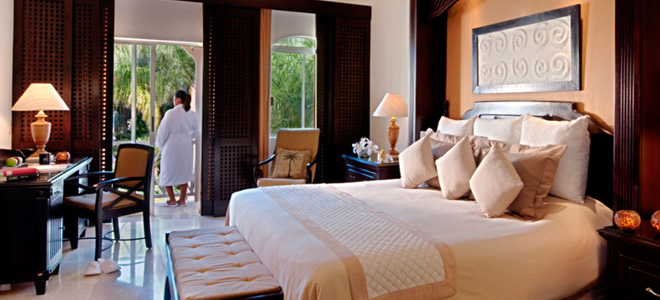 luxury room - royal hideaway playacar - bedroom