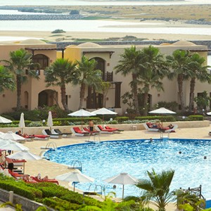 pool 2 - the Cove Rotana - Luxury Ras Al Khaimah holiday packages