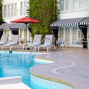 pool - Beverly Hilton - Los Angeles Holidays