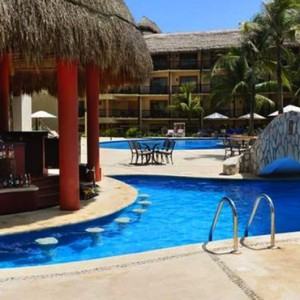 pool bar - Catalonia Riviera Resort and Spa - luxury mexico holidays