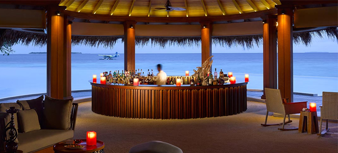 Dusit Thani - Maldives Holidays - Sand Bar
