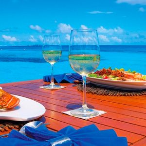Maldives Holidays Medhufushi Island Resort Dining 2