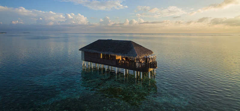 Maldives Holidays Medhufushi Island Resort Lagoon Suite