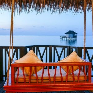 Maldives Holidays Medhufushi Island Resort Lagoon Suite 8