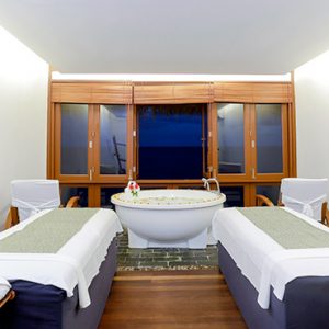 Maldives Holidays Medhufushi Island Resort Couple Spa Treatment