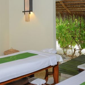 Luxury Maldives holiday Packages Adaaran Select Hudhuranfushi Spa 4