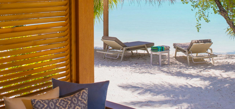 luxuryMaldives holiday Packages Kurumba Maldives Beachfront Deluxe Bungalow