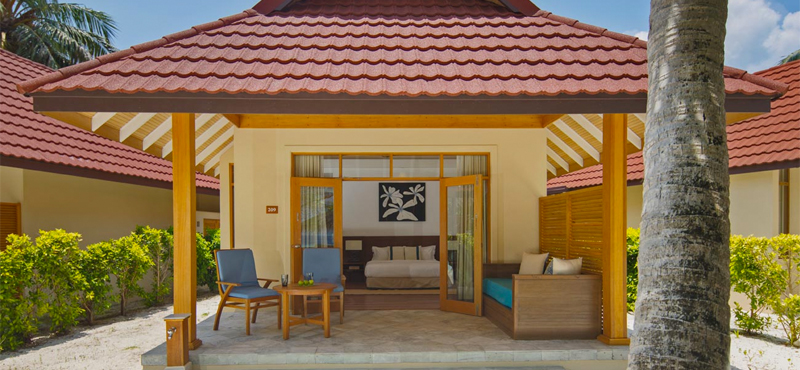 luxuryMaldives holiday Packages Kurumba Maldives Beachfront Deluxe Bungalow