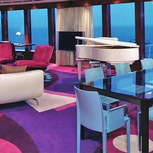 Norwegian Cruise Line - Luxury Cruise Holidays - Lounge 2