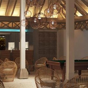 OBLU atmosphere maldives - luxury maldives honeymoon - cafe