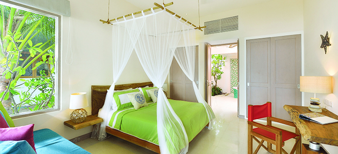 Oblu by Atmosphere - Beach Villa Bedroom2
