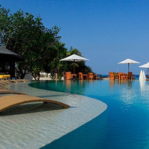 centara ras fushi - maldives honeymoon packages - north atoll swimming pool