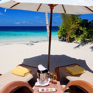 centara ras fushi - maldives honeymoon packages - ocean front beach villa