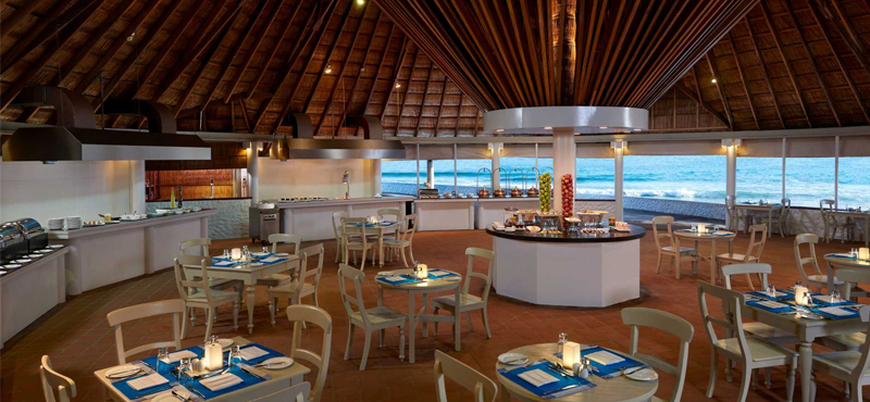 Maakana Restaurant - cinnamon dhonveli - luxury maldives holiday packages