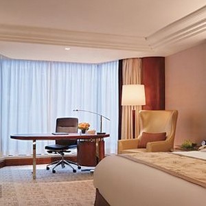 Shangri La Kowloon - Deluxe Room