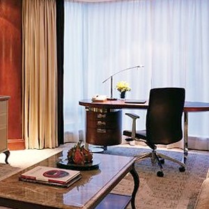 Shangri La Kowloon - Executive Suite