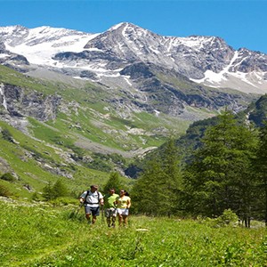 Peisey Vallandry Club Med - france holiday - mountain walking