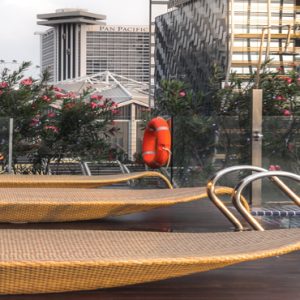 Naumi Hotel Singapore Luxury Singapore Holiday Packages Cloud 9 Infinity Pool & Bar5