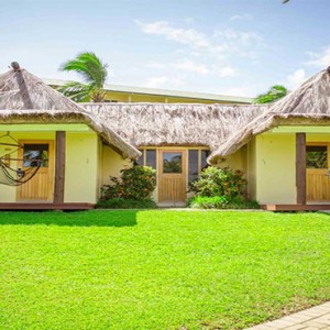 outrigger-fiji-beach-resort-fiji-holiday-plantation-family-bure-exterior