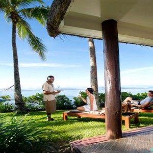 outrigger-fiji-beach-resort-fiji-holiday-beachfront-bure-guest-front