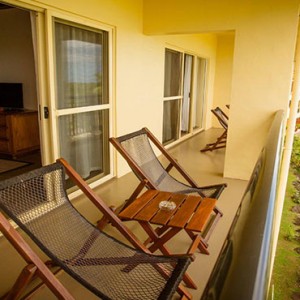 outrigger-fiji-beach-resort-fiji-holiday-ocean-breeze-1-bedroom-balcony