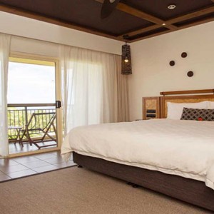 outrigger-fiji-beach-resort-fiji-holiday-ocean-breeze-1-bedroom-bedroom