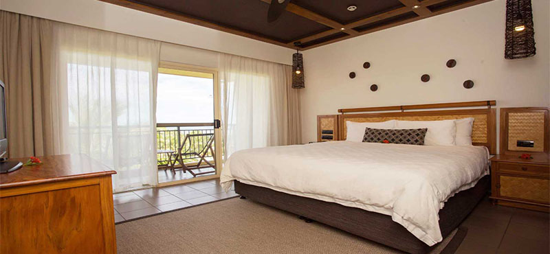 outrigger-fiji-beach-resort-fiji-holiday-ocean-breeze-1-bedroom-bedroom