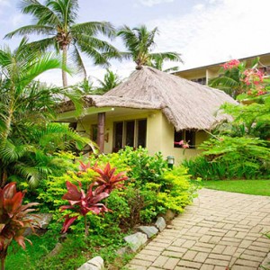 outrigger-fiji-beach-resort-fiji-holiday-plantation-bure-exterior