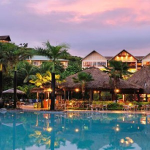 outrigger-fiji-beach-resort-fiji-holiday-pool