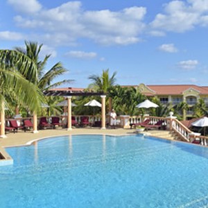 pool-3-paradisus-princesa-del-mar-luxury-cuba-holiday-packages