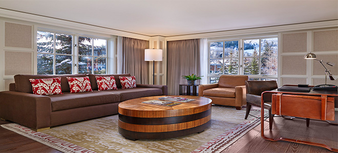 st-regis-aspen-colorado-holiday-one-bedroom-loft-suites-lounge