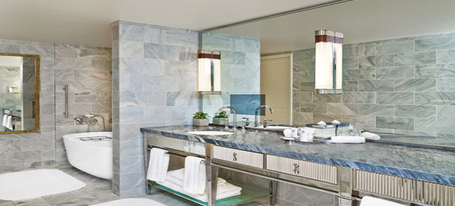 st-regis-aspen-colorado-holiday-aspen-mountain-suite-bathroom