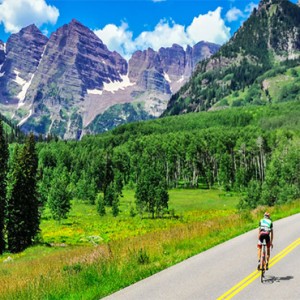 the-little-nell-united-states-holiday-biking