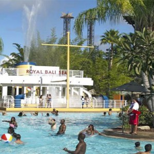 universal-loews-royal-pacific-resort-orlando-holiday-royal-bali-sea-pool